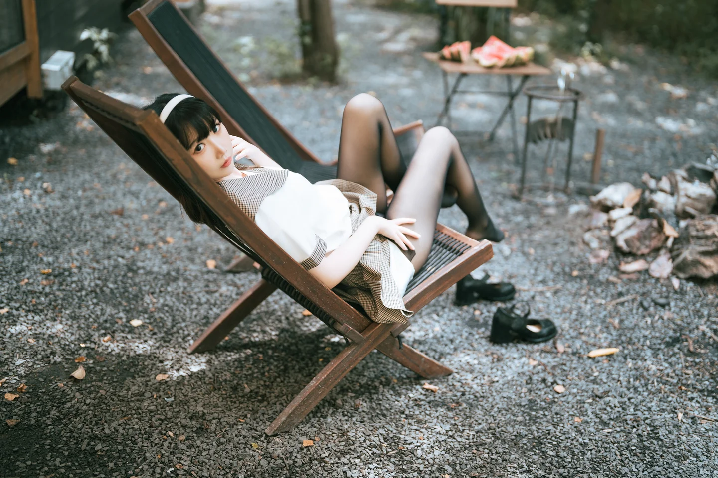 面饼仙儿 - JK黑丝露营 [40P-499MB] tg@simisebaisi 【丝足阁】008.webp